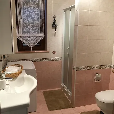 Casa Di Elena La Morra