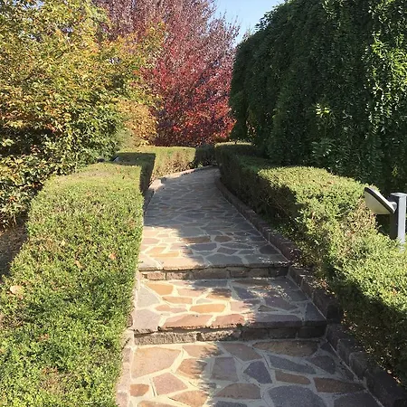 Casa Di Elena La Morra